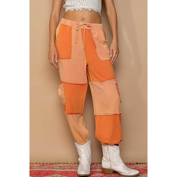 POL Adjustable Drawstring Cargo Pockets Contrast Ankle Jogger Pants | Chill Red - Picture 3 of 5